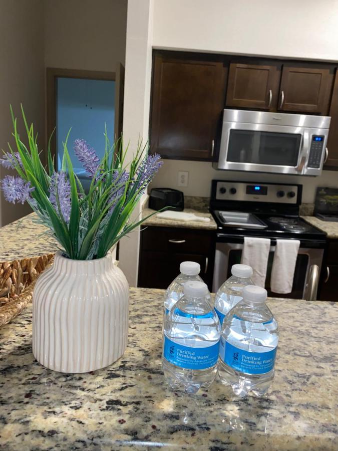 Spacious Galleria Cottage - Self Check In & Free Parking, 4 Beds 2 Bathrooms Daire Houston
